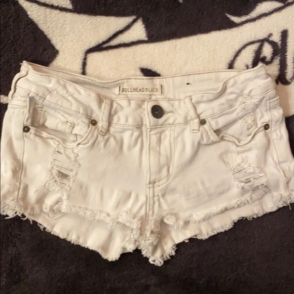 Bullhead Black White Denim Cutoff Shorts Size 1 - Picture 3 of 3